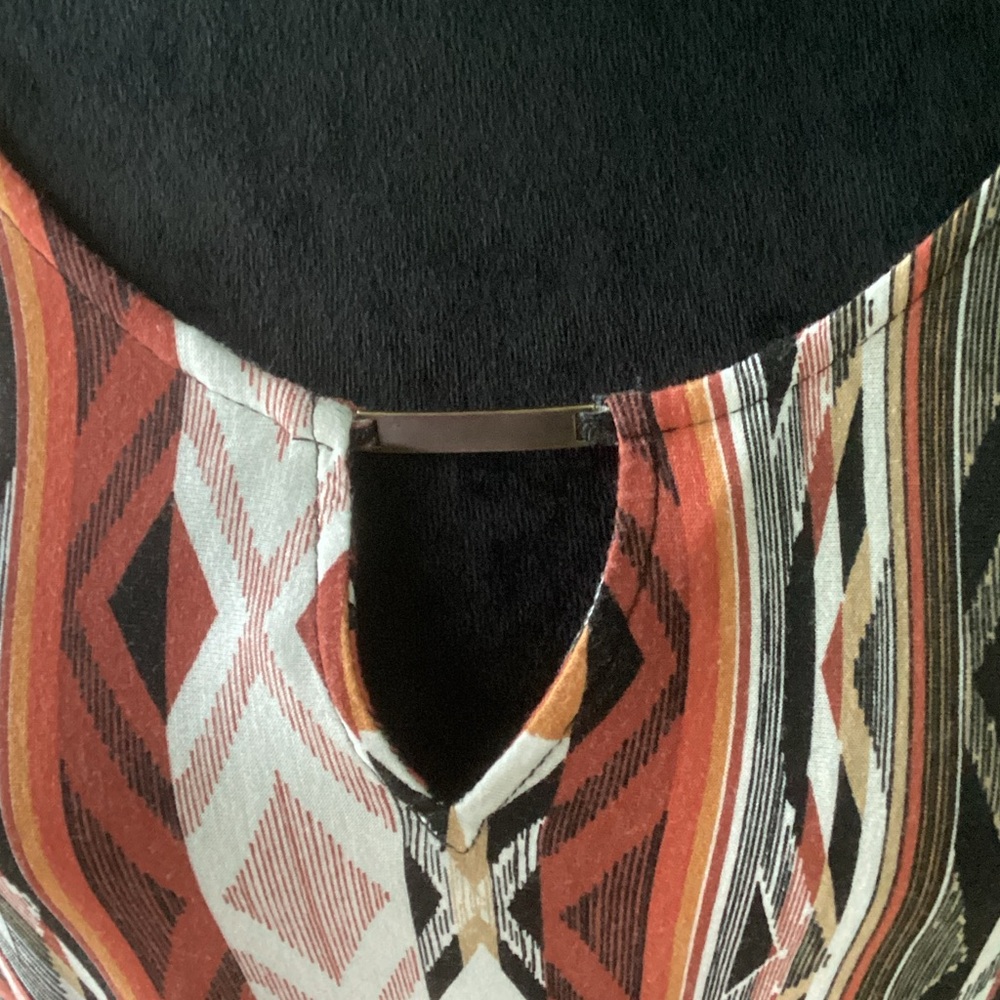 EUC Ruby Rd. Geometric Tunic - Picture 5 of 5